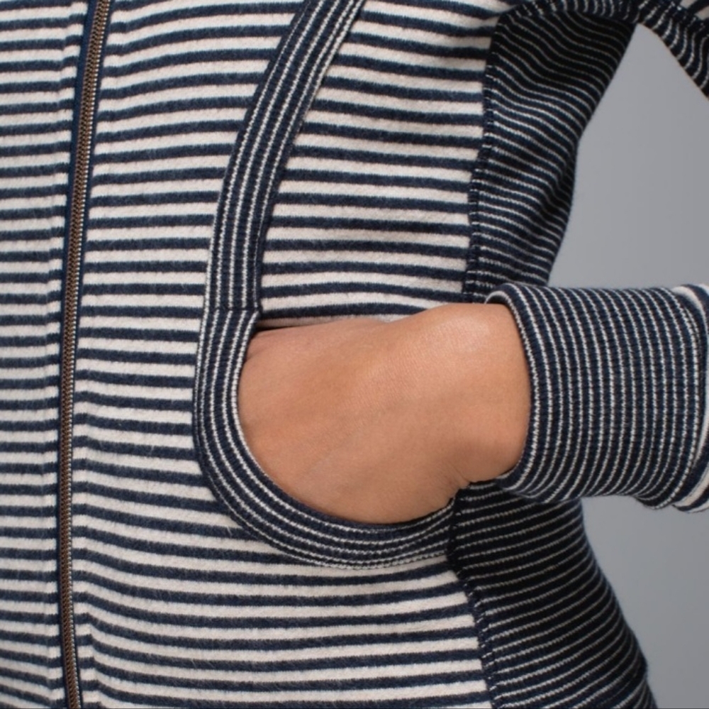 Lululemon Scuba Hoodie II In Maple Stripe - Picture 6 of 14